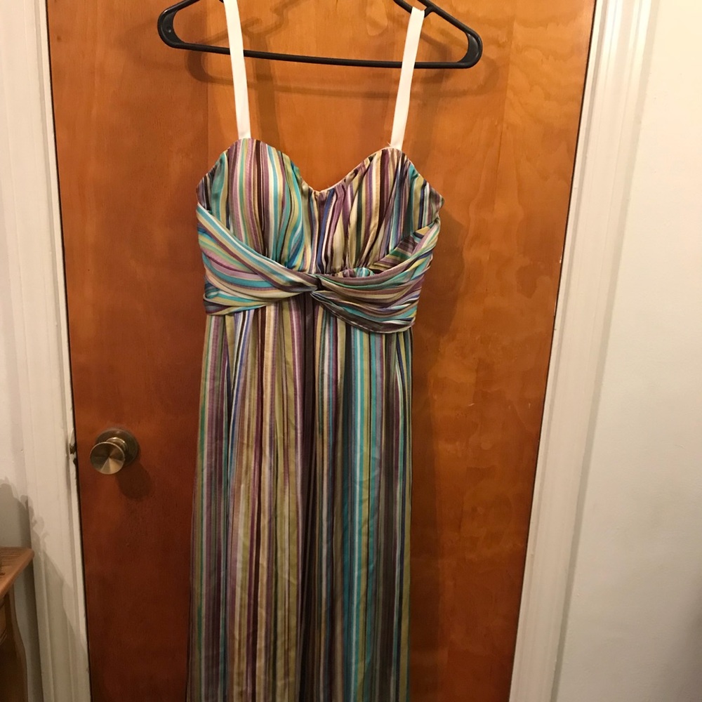 Jessica Simpson long dress.